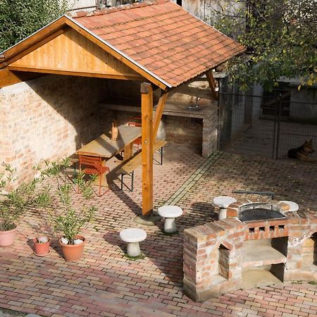 Tompos Vendeghaz Es Pince Ξενοδοχείο Villány Εξωτερικό φωτογραφία